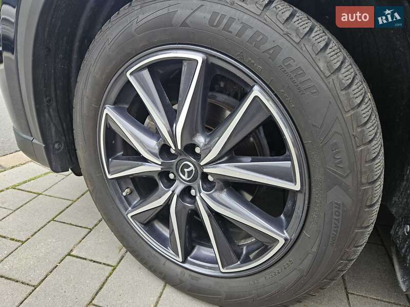 Внедорожник / Кроссовер Mazda CX-5 2017 в Киеве
