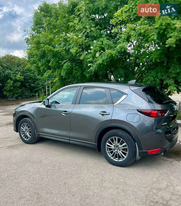 Позашляховик / Кросовер Mazda CX-5 2020 в 