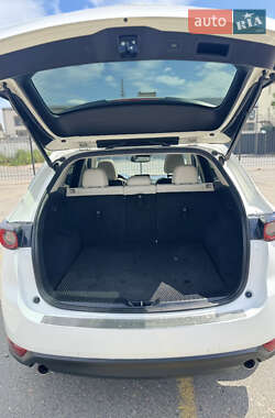 Позашляховик / Кросовер Mazda CX-5 2019 в 
