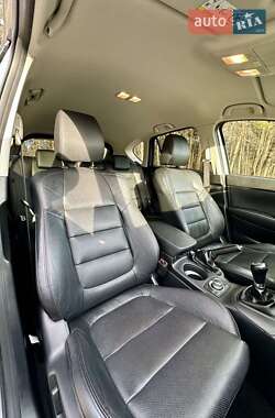 Позашляховик / Кросовер Mazda CX-5 2013 в 