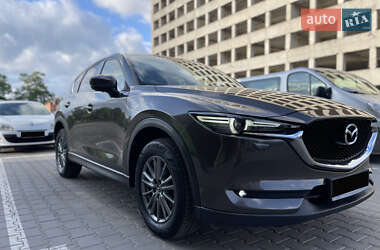 Позашляховик / Кросовер Mazda CX-5 2018 в 