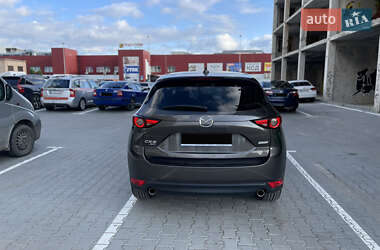 Позашляховик / Кросовер Mazda CX-5 2018 в 
