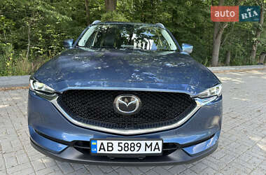 Позашляховик / Кросовер Mazda CX-5 2018 в 