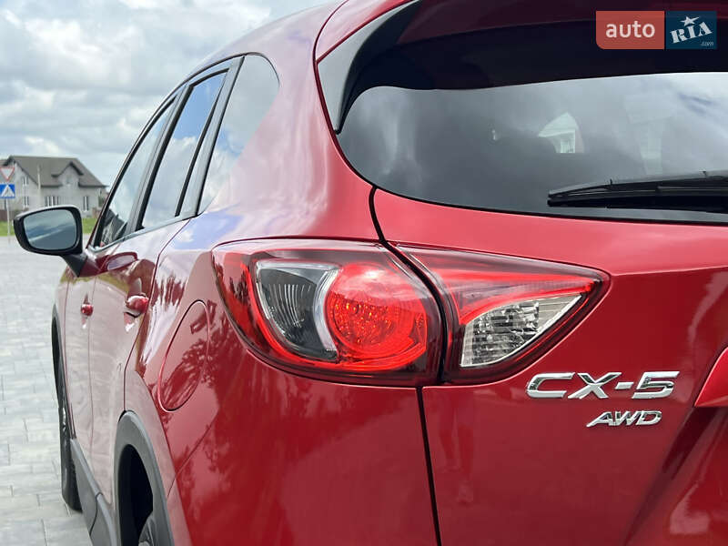 Позашляховик / Кросовер Mazda CX-5 2015 в Луцьку