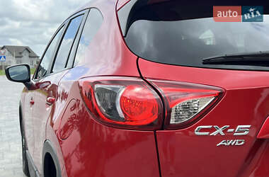 Позашляховик / Кросовер Mazda CX-5 2015 в 