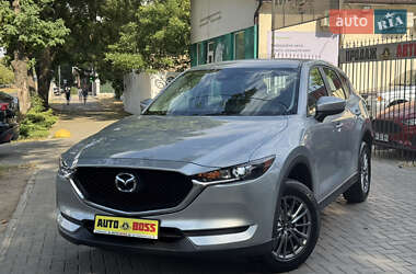 Позашляховик / Кросовер Mazda CX-5 2017 в 