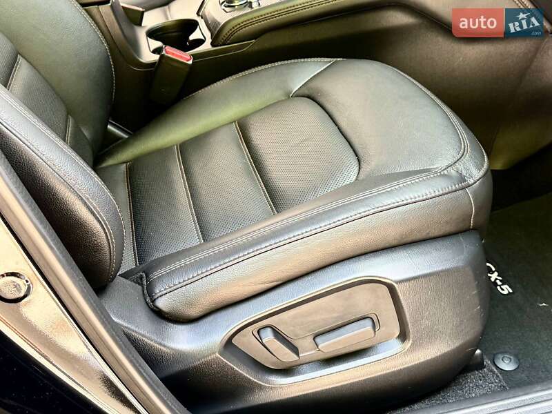Внедорожник / Кроссовер Mazda CX-5 2022 в Киеве
