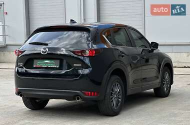 Позашляховик / Кросовер Mazda CX-5 2020 в 