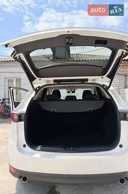 Внедорожник / Кроссовер Mazda CX-5 2018 в 