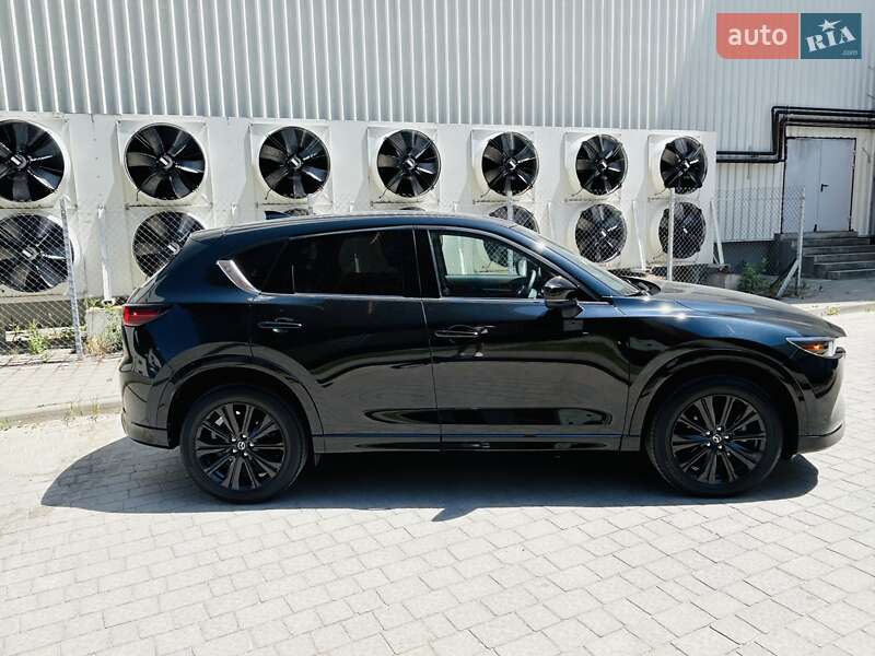Внедорожник / Кроссовер Mazda CX-5 2023 в 