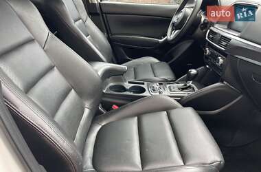Позашляховик / Кросовер Mazda CX-5 2015 в 
