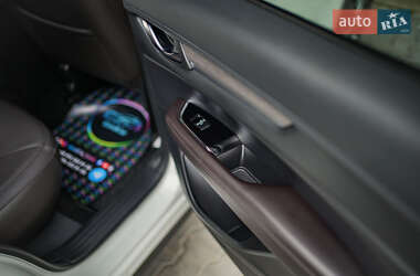 Внедорожник / Кроссовер Mazda CX-5 2020 в 