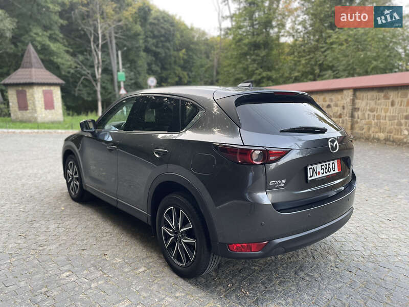 Внедорожник / Кроссовер Mazda CX-5 2018 в Черновцах