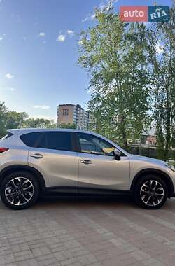 Внедорожник / Кроссовер Mazda CX-5 2015 в 