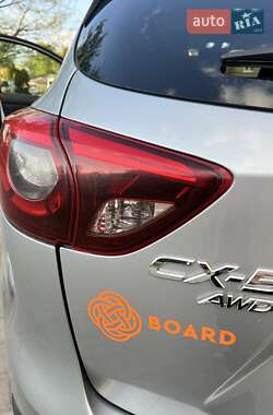 Внедорожник / Кроссовер Mazda CX-5 2015 в 