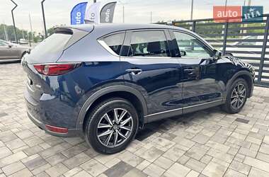 Позашляховик / Кросовер Mazda CX-5 2017 в 