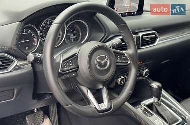Позашляховик / Кросовер Mazda CX-5 2017 в 