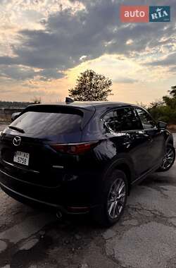 Внедорожник / Кроссовер Mazda CX-5 2021 в 