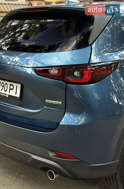 Позашляховик / Кросовер Mazda CX-5 2021 в 