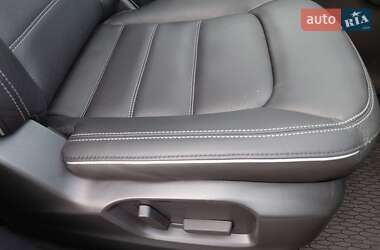 Внедорожник / Кроссовер Mazda CX-5 2023 в 