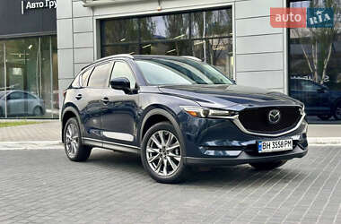 Позашляховик / Кросовер Mazda CX-5 2019 в 