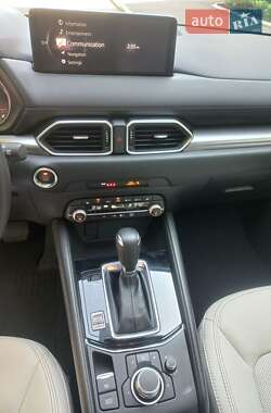 Внедорожник / Кроссовер Mazda CX-5 2023 в 