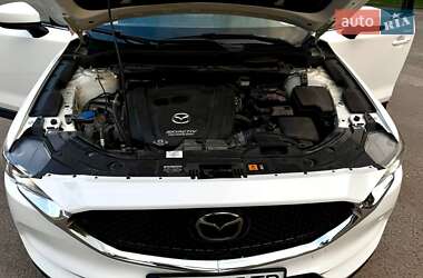 Внедорожник / Кроссовер Mazda CX-5 2018 в 