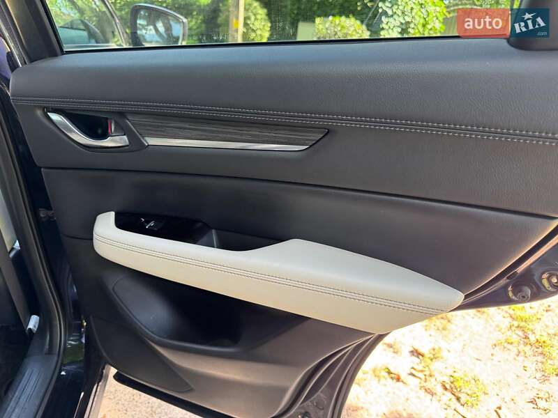 Позашляховик / Кросовер Mazda CX-5 2017 в Києві