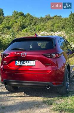 Позашляховик / Кросовер Mazda CX-5 2020 в 