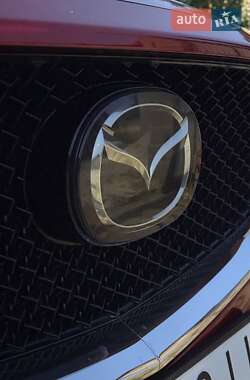 Позашляховик / Кросовер Mazda CX-5 2020 в 