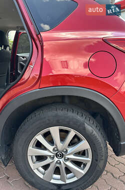 Внедорожник / Кроссовер Mazda CX-5 2015 в 