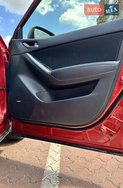Внедорожник / Кроссовер Mazda CX-5 2015 в 