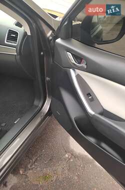 Внедорожник / Кроссовер Mazda CX-5 2016 в 