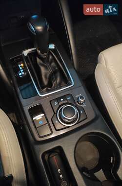 Внедорожник / Кроссовер Mazda CX-5 2016 в 