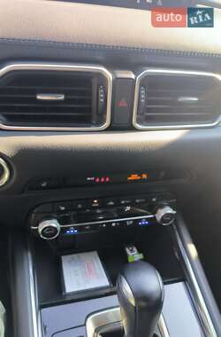 Внедорожник / Кроссовер Mazda CX-5 2019 в 