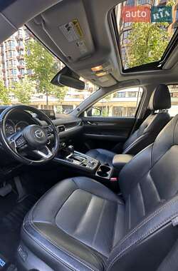 Внедорожник / Кроссовер Mazda CX-5 2017 в 