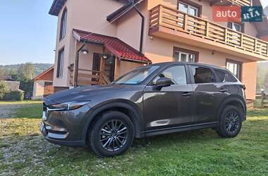 Позашляховик / Кросовер Mazda CX-5 2019 в 