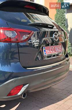 Внедорожник / Кроссовер Mazda CX-5 2015 в 