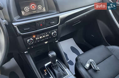 Внедорожник / Кроссовер Mazda CX-5 2016 в 