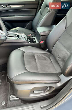 Внедорожник / Кроссовер Mazda CX-5 2023 в 