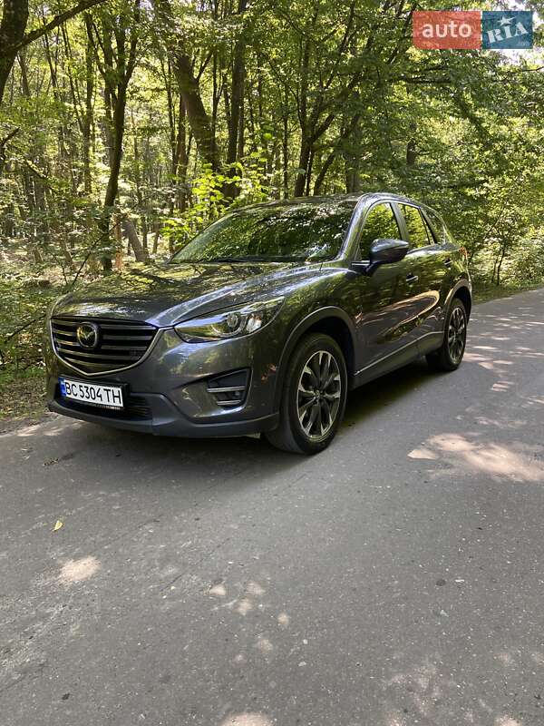 Внедорожник / Кроссовер Mazda CX-5 2016 в Новояворовске
