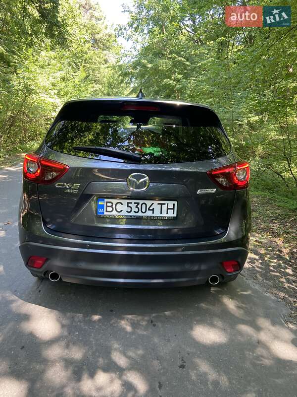 Внедорожник / Кроссовер Mazda CX-5 2016 в Новояворовске