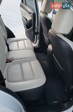 Внедорожник / Кроссовер Mazda CX-5 2014 в 