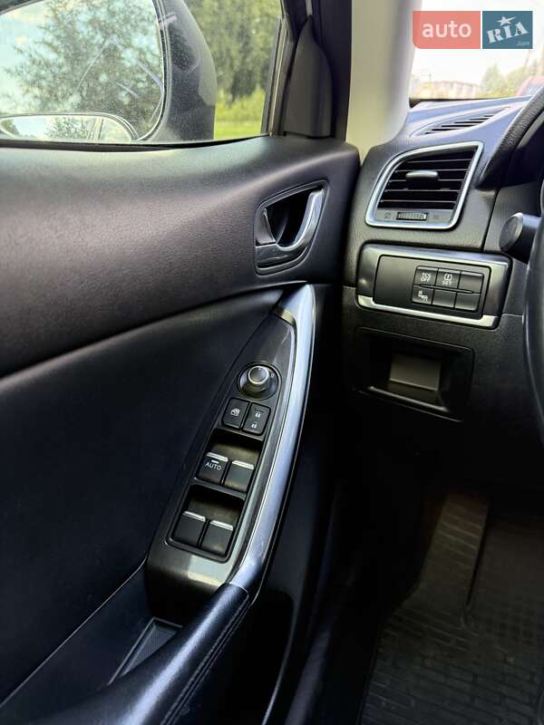 Внедорожник / Кроссовер Mazda CX-5 2016 в Киеве