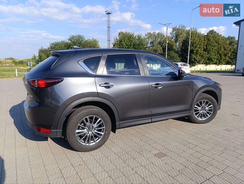 Внедорожник / Кроссовер Mazda CX-5 2017 в Владимире