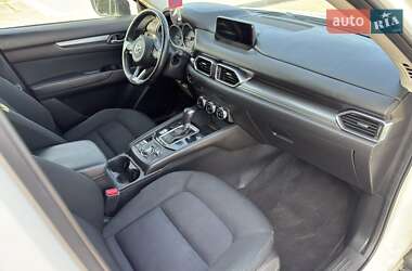 Позашляховик / Кросовер Mazda CX-5 2018 в 