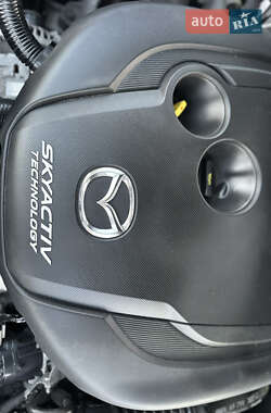 Внедорожник / Кроссовер Mazda CX-5 2013 в 
