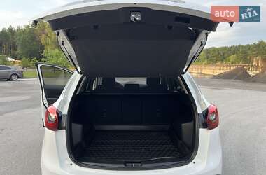 Позашляховик / Кросовер Mazda CX-5 2015 в 