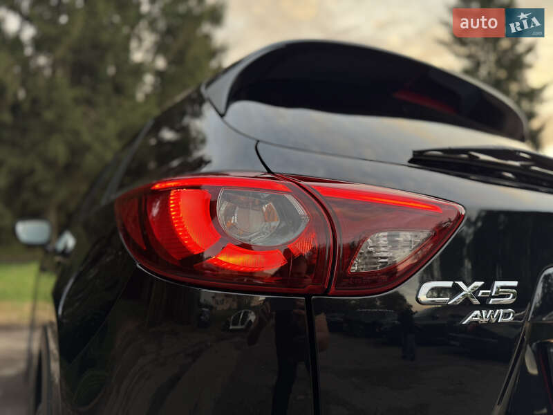 Позашляховик / Кросовер Mazda CX-5 2016 в Луцьку