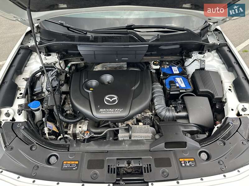 Внедорожник / Кроссовер Mazda CX-5 2017 в 